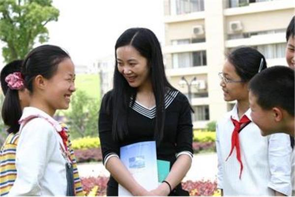 表达师生情的词