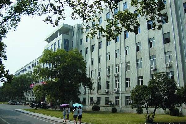 南昌大学共青学院