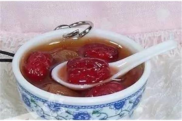 湿热吃什么好