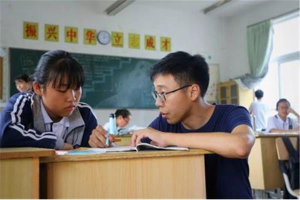 表达师生情的词