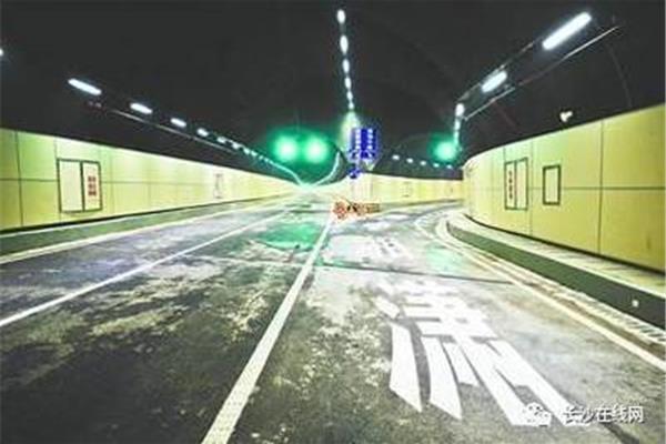 营盘路湘江隧道
