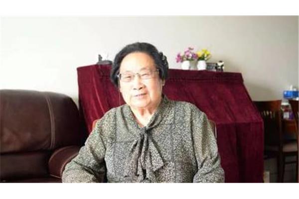 屠呦呦的故事