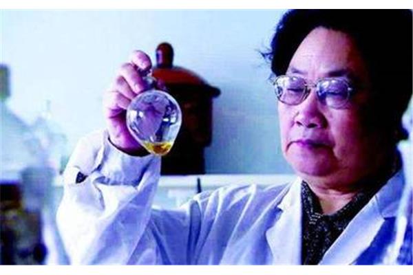 屠呦呦的故事