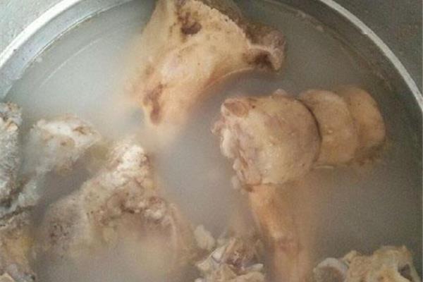 牛骨头汤怎么炖