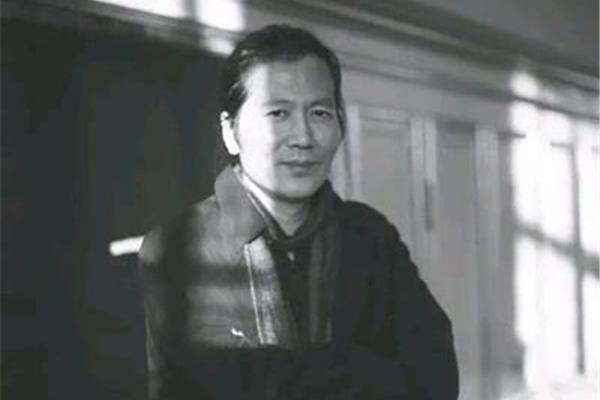 不要说话打一作家