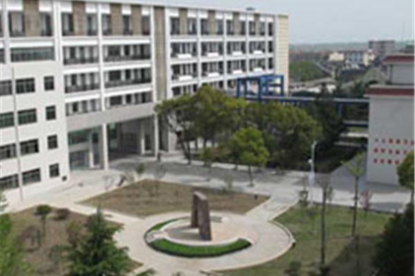 盐城市伍佑中学