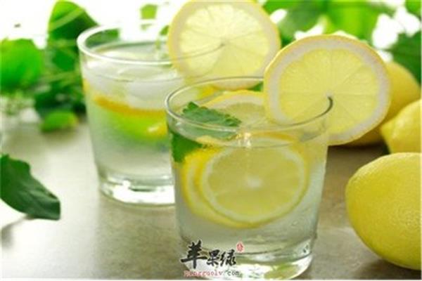 柠檬水可以祛痘吗