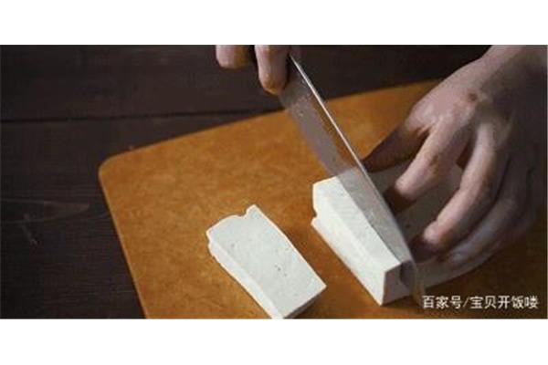 菜刀切豆腐
