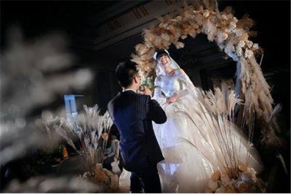 婚礼媒人致辞