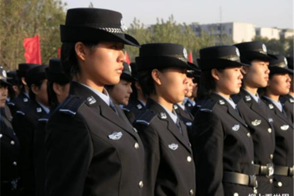 怎么才能当警察
