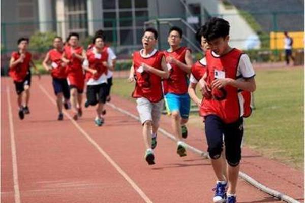 八百米跑步技巧