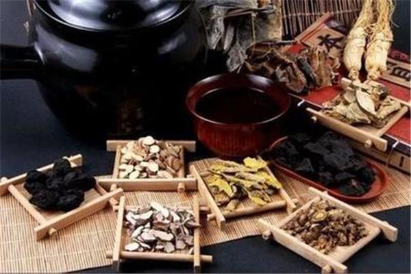 半夏泄心汤