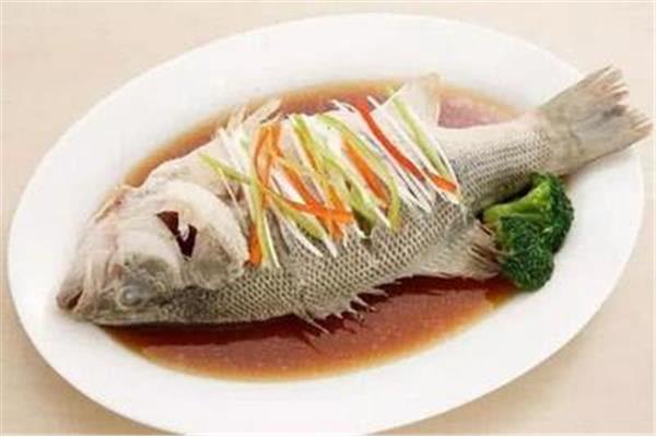 孕妇可以吃鲈鱼吗