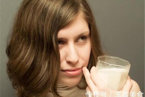 喝牛奶肚子疼