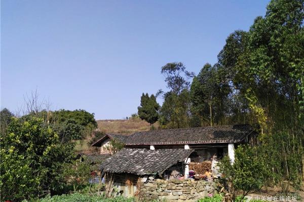 在哪遥远的小山村