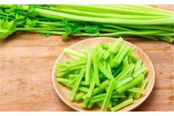 孕妇可以吃芹菜吗