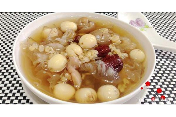 桂圆莲子汤