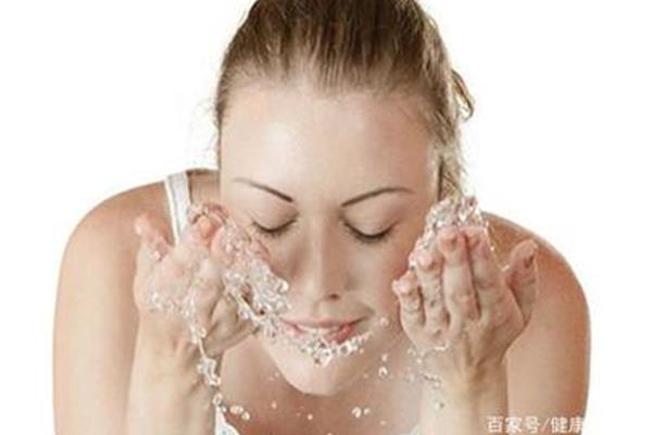 冷水洗脸的好处