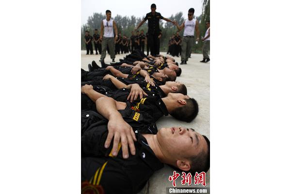 魔鬼式训练