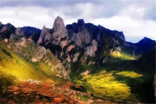 什么光山色