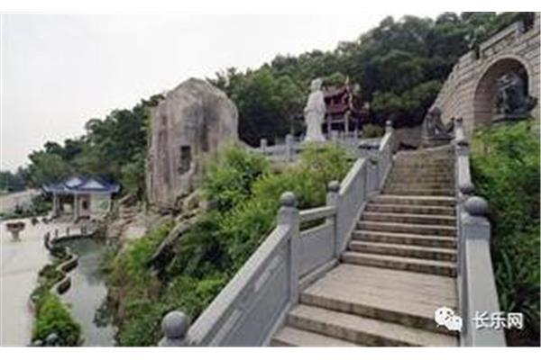猴屿洞天岩