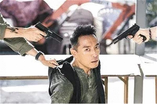 秉着后面接什么