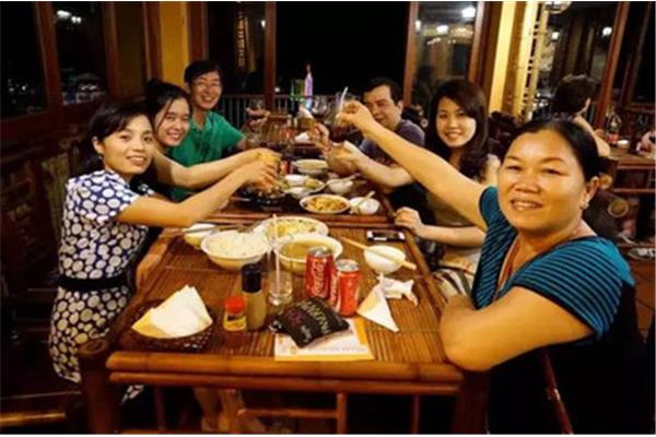 吃晚饭英语
