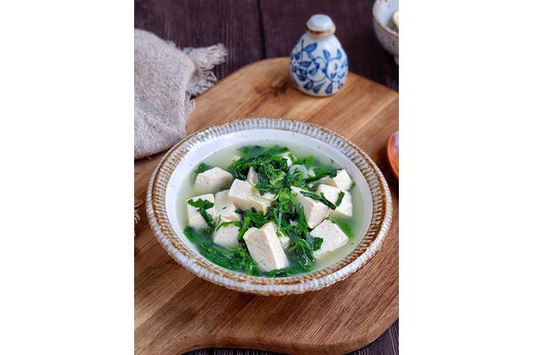 荠菜豆腐汤