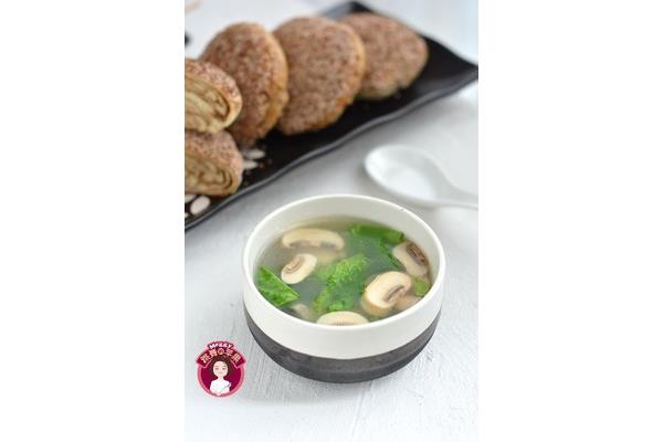 青菜蘑菇汤