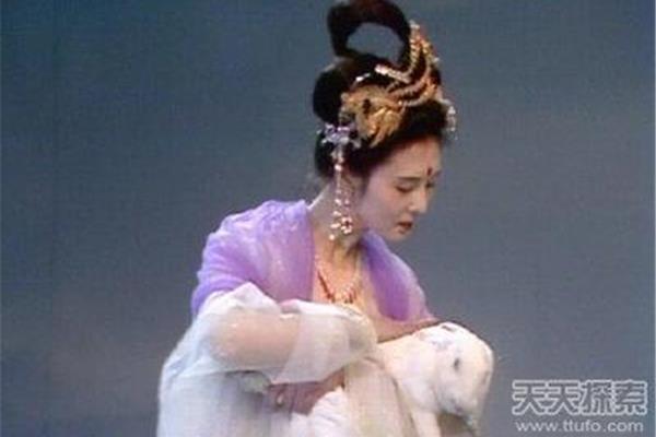 嫦娥的丈夫是谁