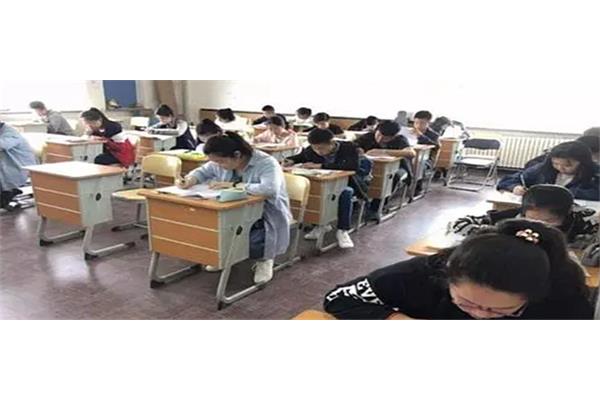 中考考哪几科