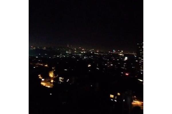 夜色加浓扩句