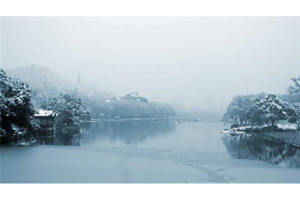 大雪三日下一句