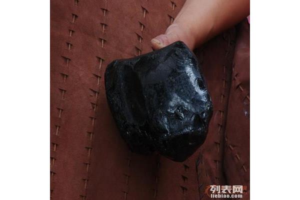 陨石的意思