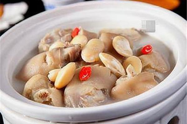 芸豆炖猪蹄