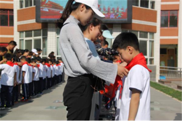 十里铺小学