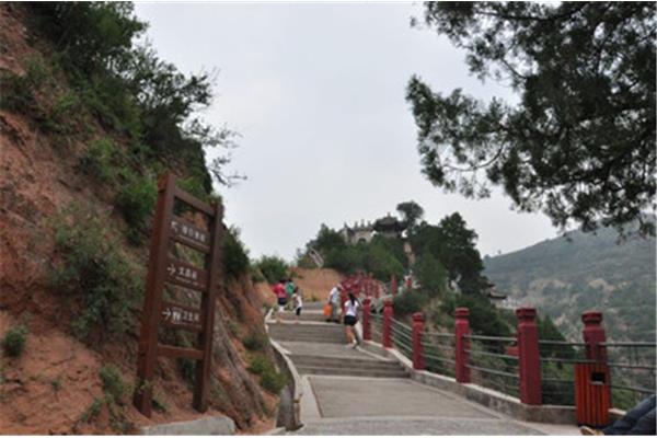 甘谷大象山
