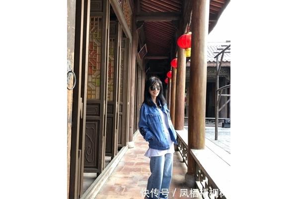 帆布鞋踩水果