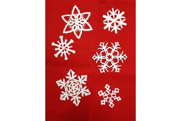 雪花剪纸简单