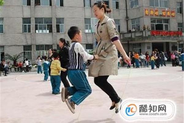 跳皮筋怎么玩