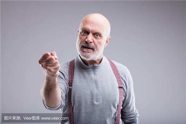 脾气更坏的老者
