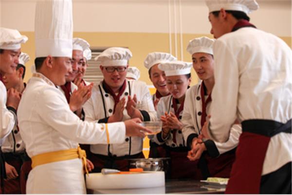 学厨师培训班