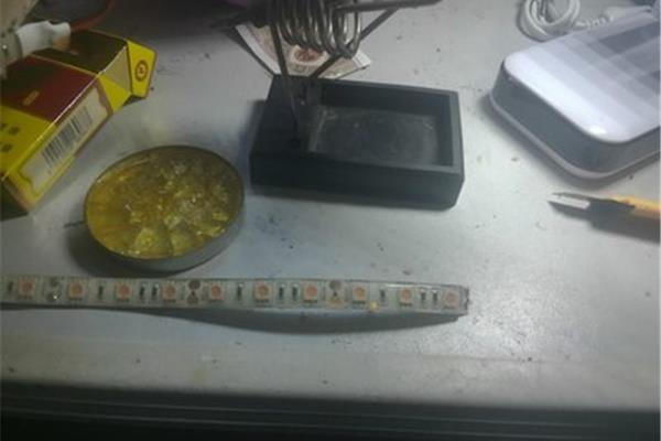 电烙铁怎么用