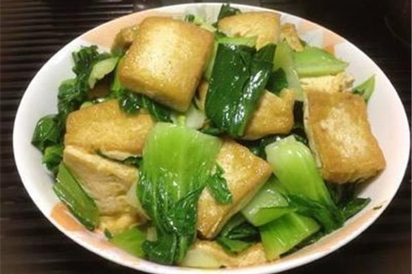 青菜炒豆腐的做法