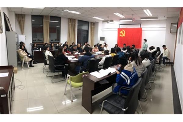 在理论学习方面