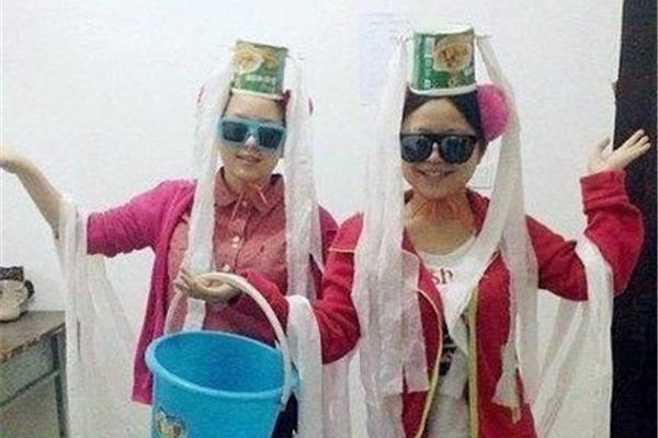 美女的近义词