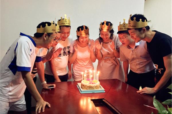 集体生日会