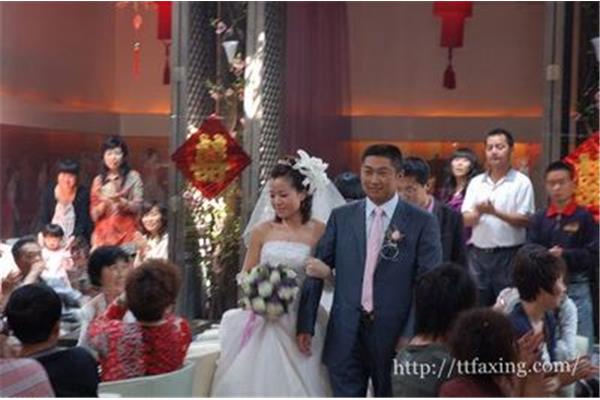 结婚女方家长致辞
