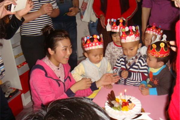 集体生日会