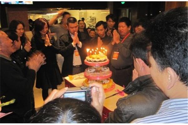 集体生日会